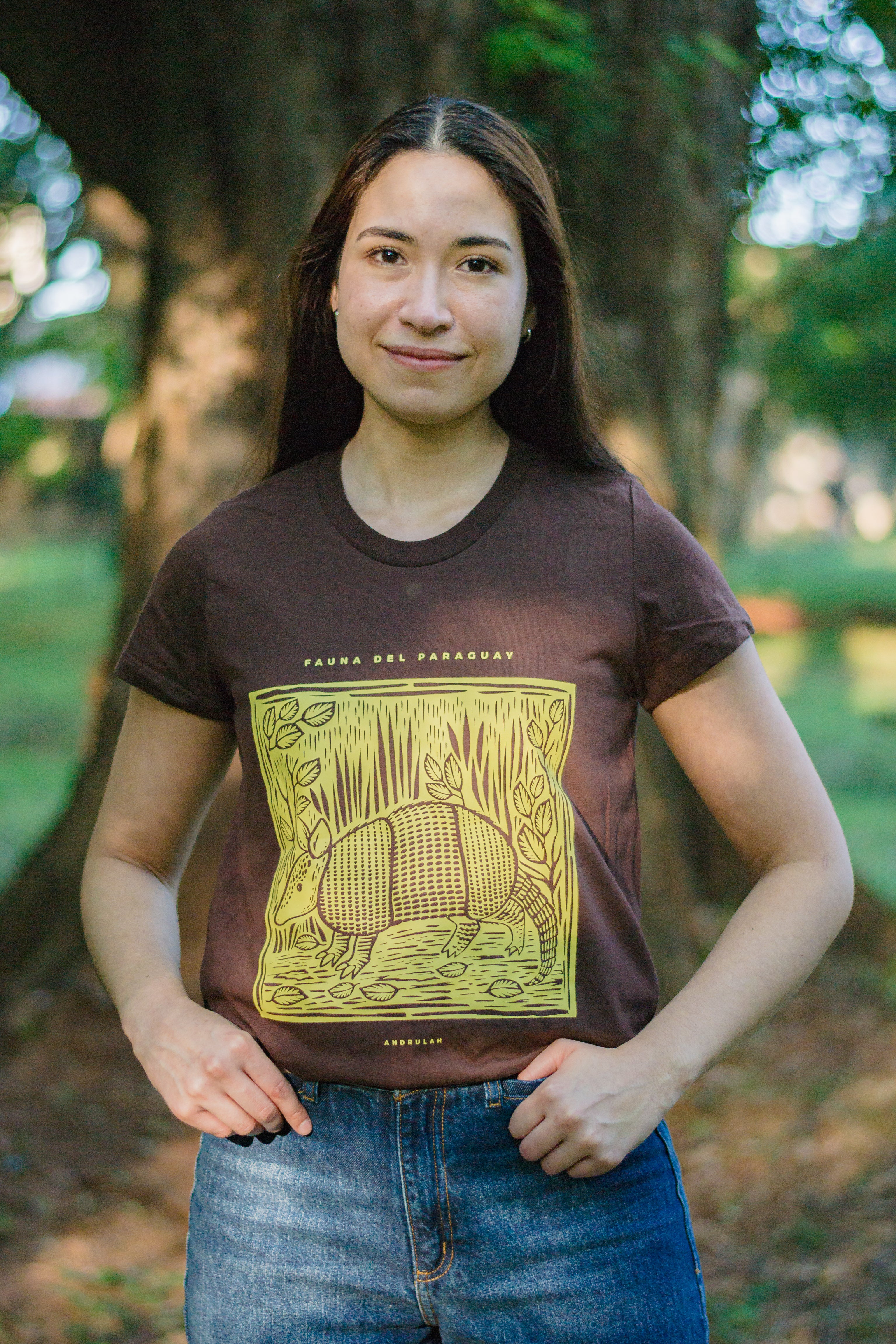 Remera Guara Marrón Armadillo Femenina